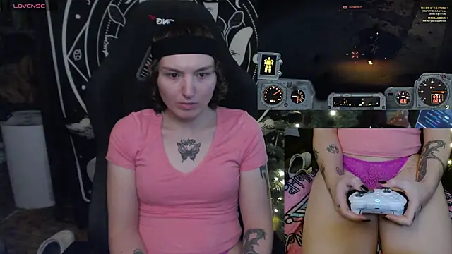 BrandiWRLD 999 online show from January 15, 3:43 am