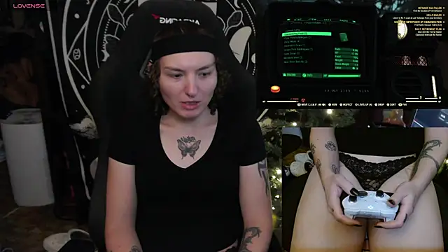 BrandiWRLD 999 online show from January 16, 7:10 pm