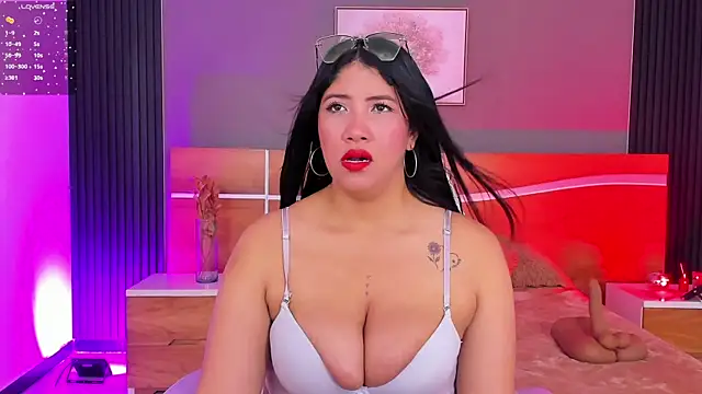 estrella bigboobs14 online show from July 28, 3:02 am