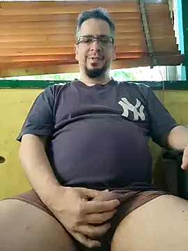 Snapshot of MrBig_2024 chatting on January 1, 11:05 am MrBig 2024 online show from January 1, 11:05 am