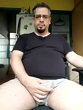Snapshot of MrBig_2024 chatting on January 17, 10:00 am MrBig 2024 online show from January 17, 10:00 am
