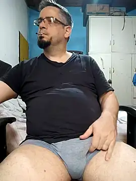 Snapshot of MrBig_2024 chatting on February 12, 9:01 pm MrBig 2024 online show from February 12, 9:01 pm
