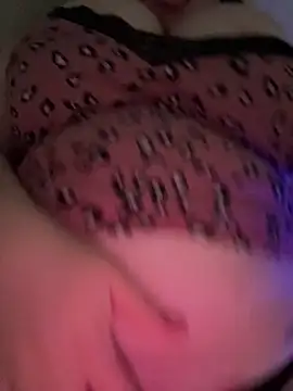 yourcutesarah online show from July 1, 1:13 pm