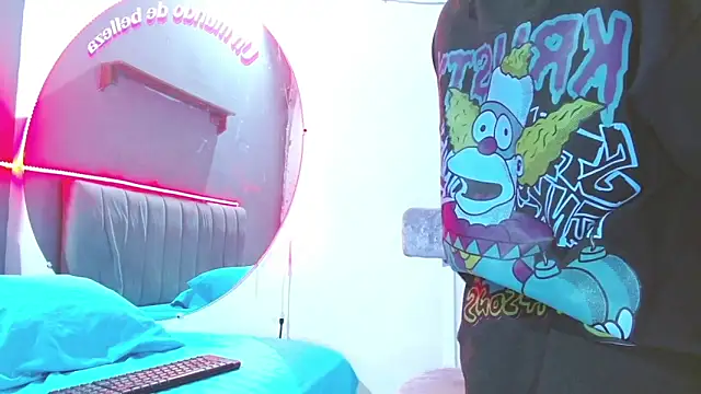 minimi naty online show from February 6, 10:21 pm