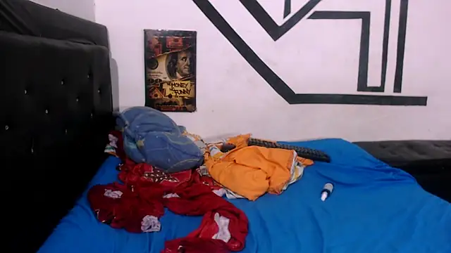 Snapshot of badssboys_always chatting on December 23, 7:20 pm badssboys always online show from December 23, 7:20 pm