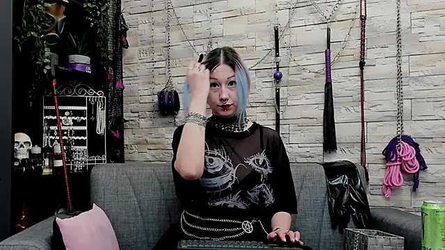 CruelMistress online show from January 17, 1:32 am