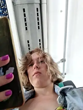 Public Katrisha online show from April 3, 2:15 pm