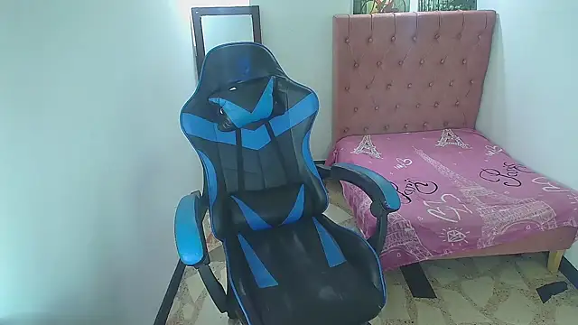 zoe connor19 online show from March 21, 2:39 am