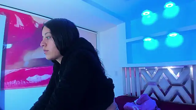 zoe connor19 online show from January 10, 8:32 pm