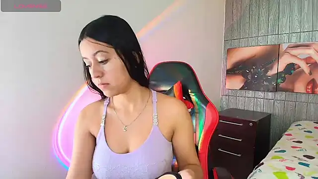 zoe connor19 online show from March 30, 8:21 pm