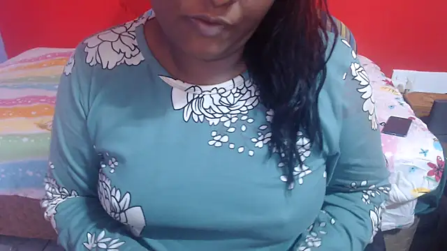 Snapshot of INDIANSIN2 chatting on July 9, 6:17 am INDIANSIN2 online show from July 9, 6:17 am