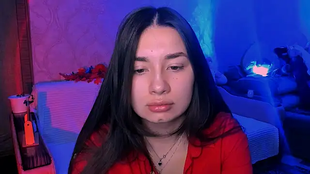 Swee Alicee online show from February 5, 6:01 pm