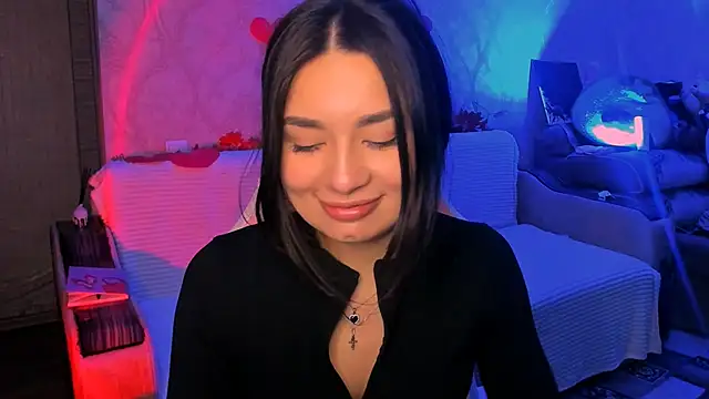 Swee Alicee online show from March 1, 7:05 pm