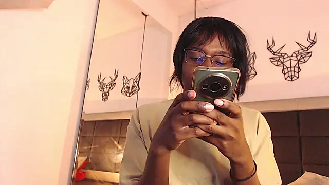 candy lovee69 online show from January 15, 9:18 pm