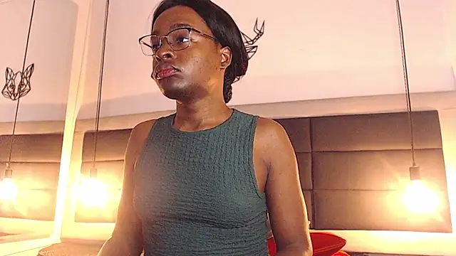 candy lovee69 online show from March 18, 6:44 pm