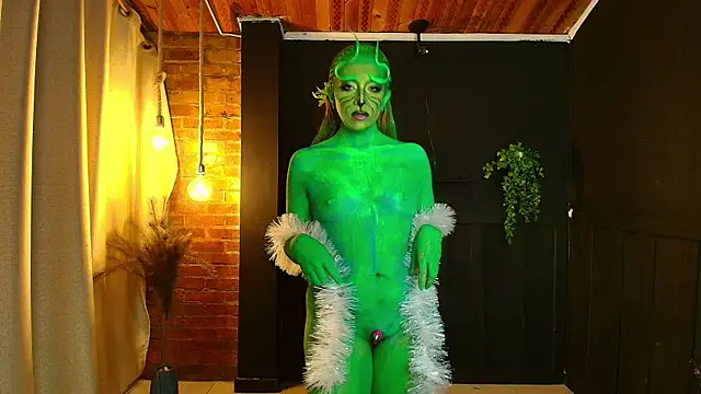 sahra taylor  online show from December 14, 6:01 pm