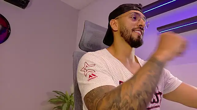 tony muscle online show from April 15, 9:15 pm