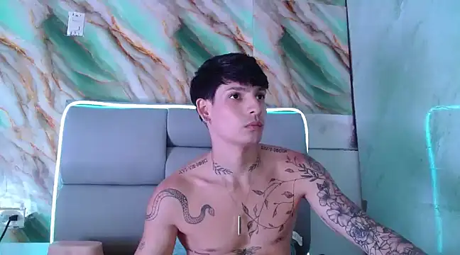 Apolo Hidalgo01 online show from March 8, 5:22 pm