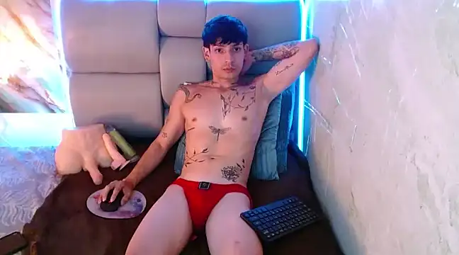 Apolo Hidalgo01 online show from March 14, 4:51 pm