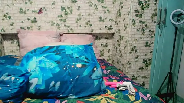 Snapshot of Indian_candyXX chatting on May 30, 10:40 pm Indian candyXX online show from May 30, 10:40 pm