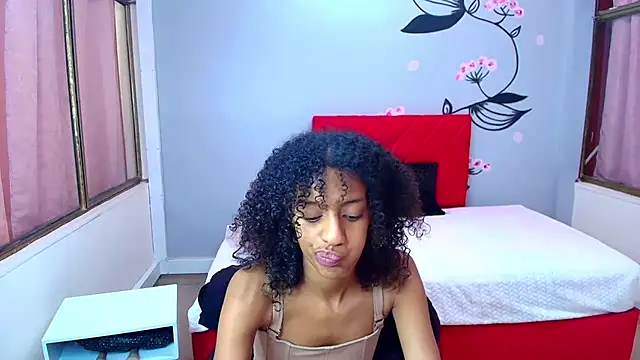 Zia Green online show from March 13, 7:39 pm