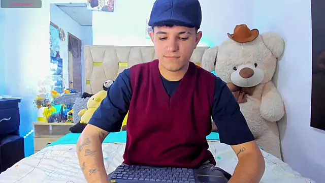 patrick sanzz online show from June 5, 1:56 am