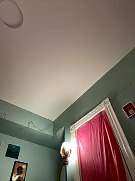 Snapshot of ebonycatlisaaaalime chatting on October 16, 1:34 pm ebonycatlisaaaalime online show from October 16, 1:34 pm