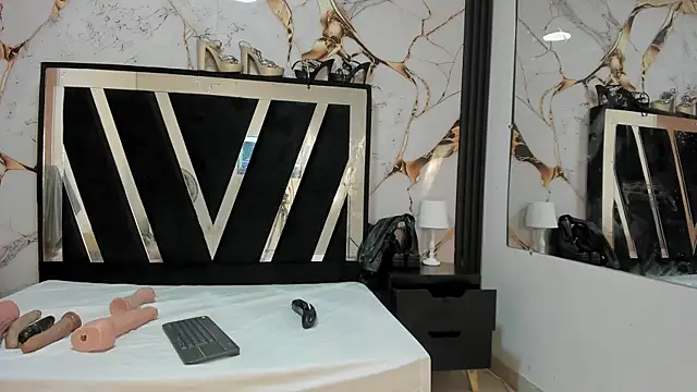 KarinaSimonz online show from December 5, 8:27 pm