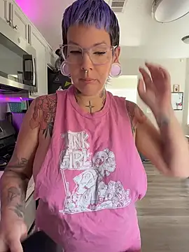 GoldieBakeman online show from July 21, 5:26 pm