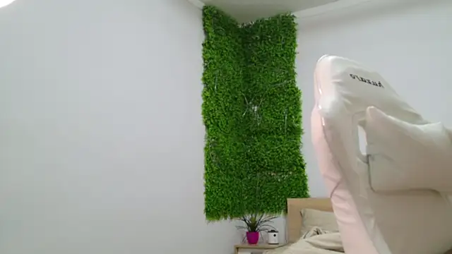 Lorennameliyy online show from February 13, 8:03 pm