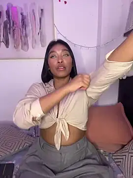 Isabella fasilier online show from March 4, 1:45 am