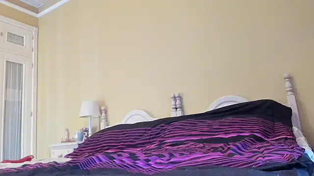 nycole new online show from October 5, 6:34 am