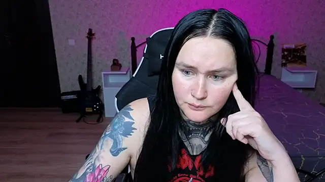 Emmybrightj  online show from May 1, 4:33 pm