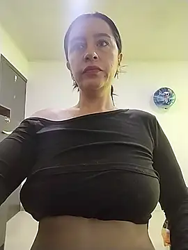 hailey85 online show from May 31, 1:18 pm