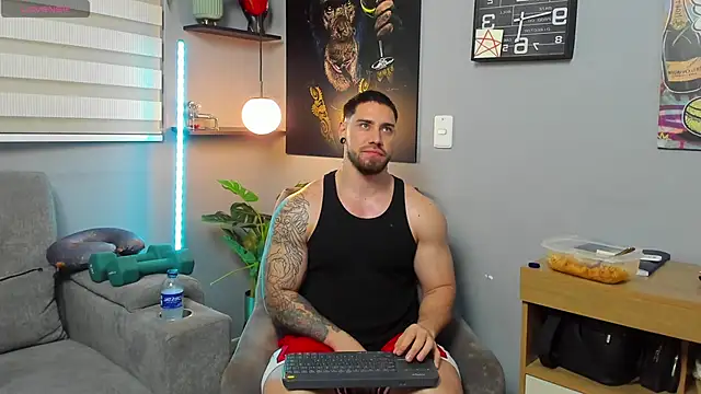 Giorgio-Leone online show from April 18, 2:26 am