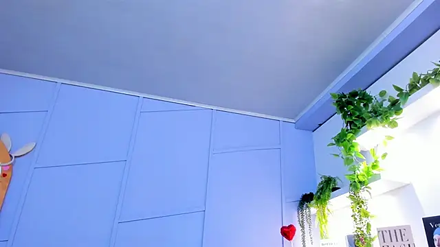 nathalie rossel online show from November 12, 7:13 pm