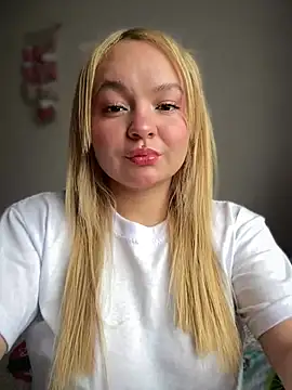 Naiara Sex  online show from April 19, 6:10 pm