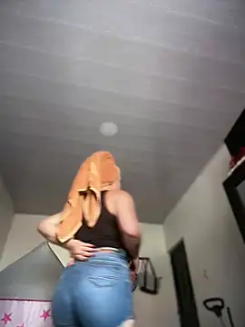Naiara Sex  online show from June 21, 8:33 pm