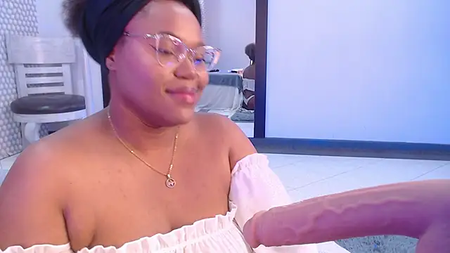 Makena gh online show from February 19, 3:28 am