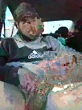 Snapshot of axelongshaft69 chatting on January 7, 12:13 am axelongshaft69 online show from January 7, 12:13 am