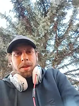 Snapshot of axelongshaft69 chatting on January 14, 9:42 pm axelongshaft69 online show from January 14, 9:42 pm