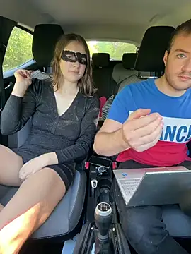 romeojulietLoveX online show from October 11, 1:31 pm