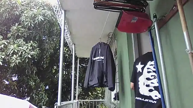 Jestebanano online show from April 15, 2:24 pm