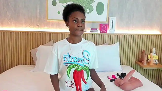 Snapshot of kenya_stone_1 chatting on November 19, 8:09 pm kenya stone 1 online show from November 19, 8:09 pm