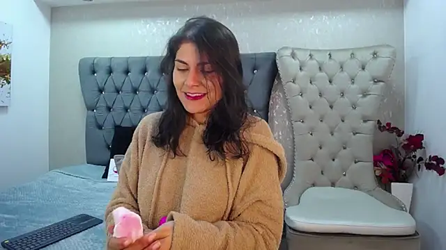 Melodi Roux online show from March 14, 12:40 pm