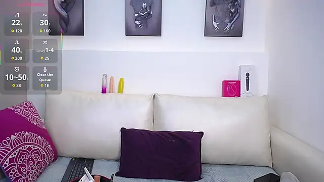 Melodi Roux online show from September 21, 12:40 pm