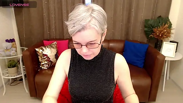 Cutie Erikaa1 online show from March 22, 2:27 am