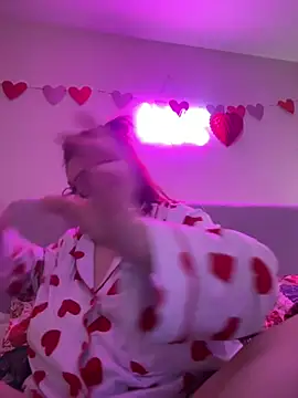 Tallulah-mae-xoxox online show from February 12, 9:54 pm