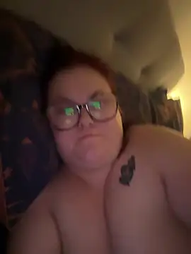 Tallulah-mae-xoxox online show from February 25, 5:15 pm