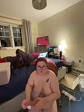 Tallulah-mae-xoxox online show from March 5, 11:05 pm